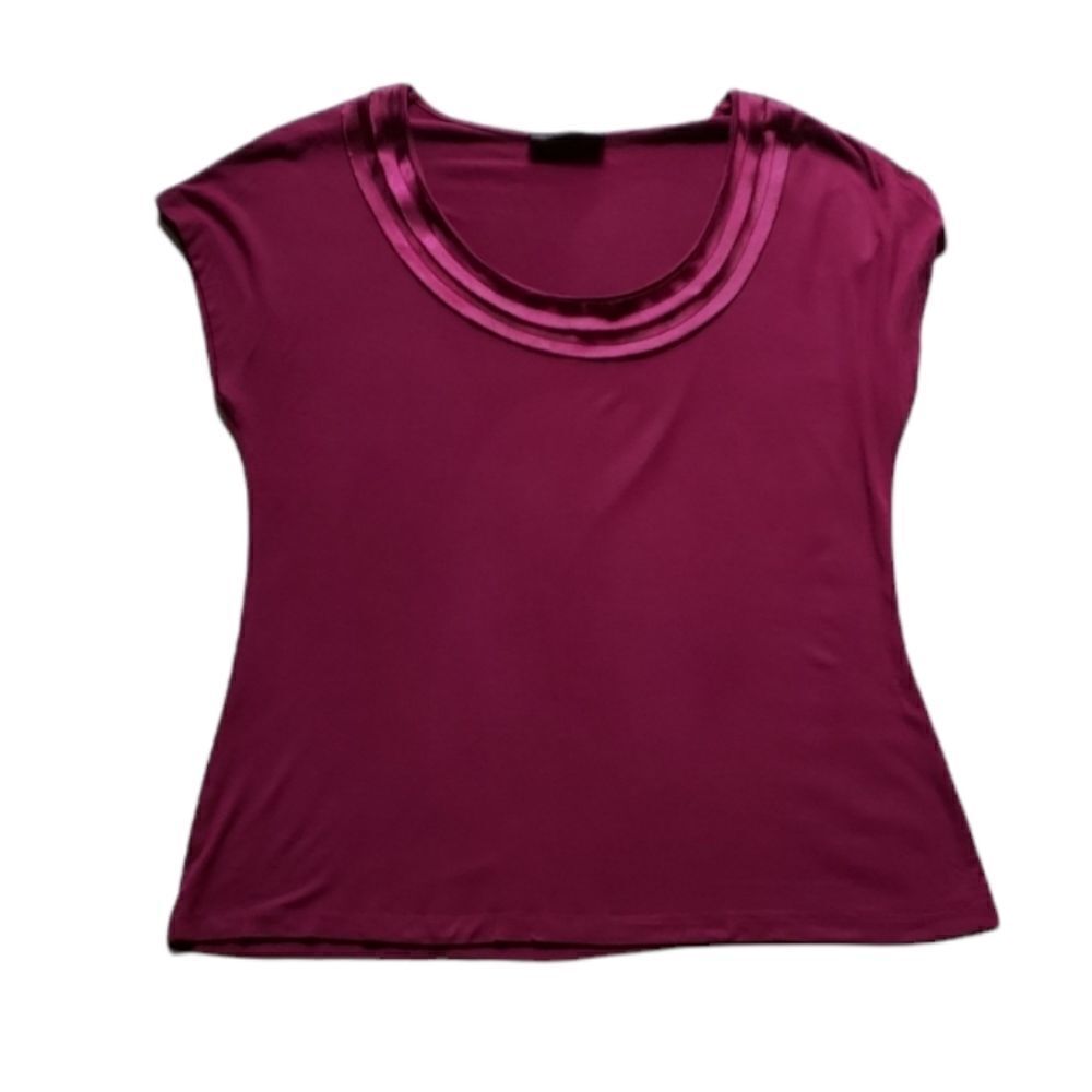 Magenta scoop neck blouse